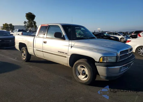 2001 Dodge Ram 1500 из США, поврежденный, VIN 3B7HC13Y01M540948